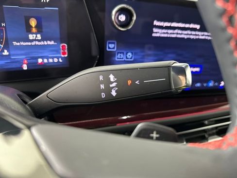 Used 2024 Chevrolet Traverse RS image 20