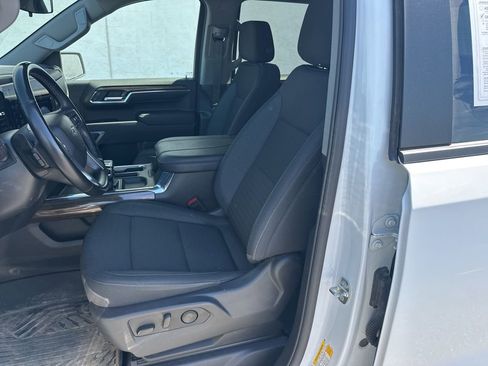 Used 2024 Chevrolet Silverado 1500 LT Trail Boss w/ Protection Package AWD/4WD image 11