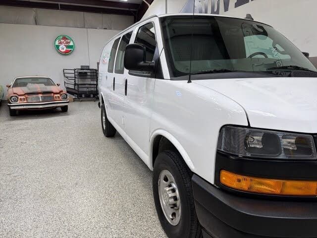 Used 2022 Chevrolet Express 2500 w/ Driver Convenience Package RWD image 39