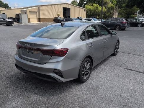 Used 2024 Kia Forte LXS FWD image 8