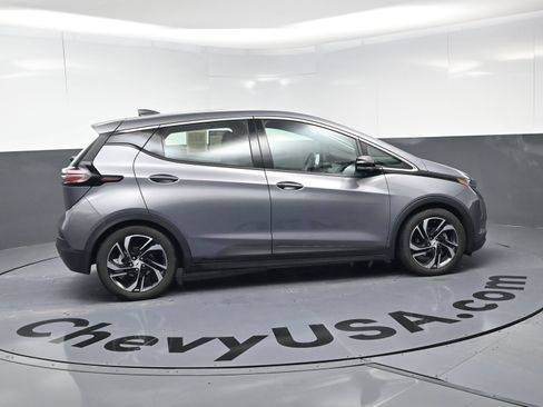 Used 2023 Chevrolet Bolt LT w/ Infotainment Package image 10