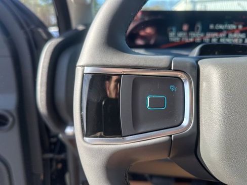 New 2025 Ford Expedition Active image 19