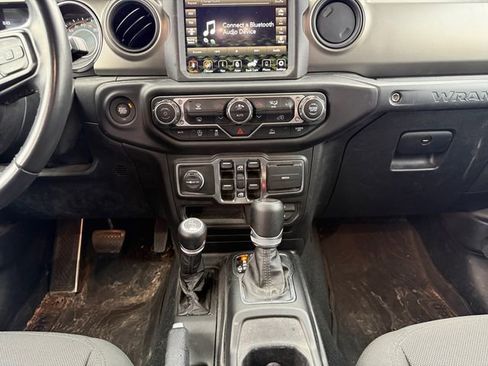 Used 2022 Jeep Wrangler Unlimited Sport image 11