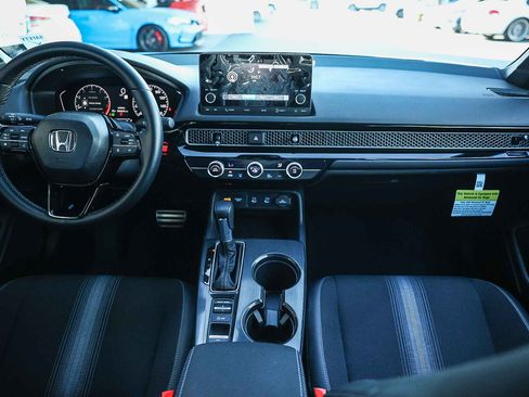 Used 2025 Honda Civic Sport image 17