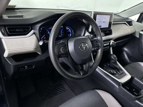 Used 2023 Toyota RAV4 XLE AWD/4WD image 10