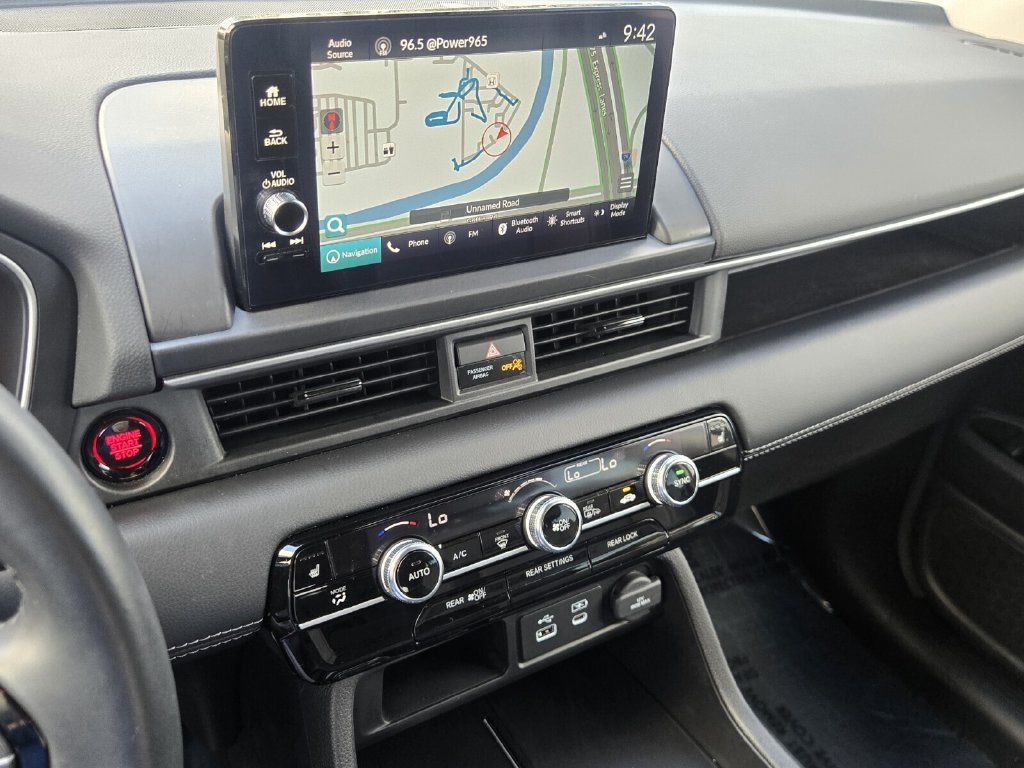 Certified 2025 Honda Pilot Touring image 22