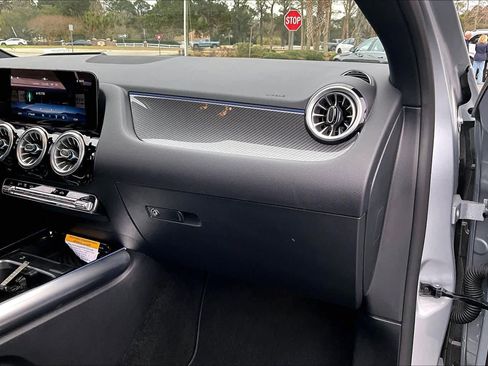 Certified 2025 Mercedes-Benz GLA 250 image 19