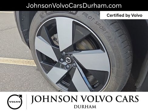Used 2023 Volvo XC40 Recharge Ultimate image 10