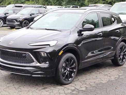 New 2026 Buick Encore GX Sport Touring w/ Comfort Package image 2