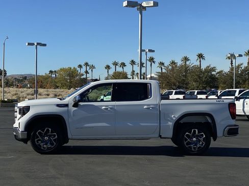 Used 2026 GMC Sierra 1500 SLE AWD/4WD image 16