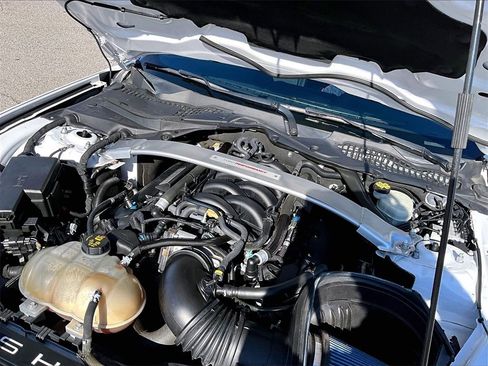 Used 2017 Ford Mustang Shelby GT350 image 24