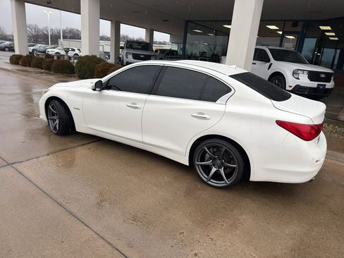 Used 2014 INFINITI Q50 Sport w/ Deluxe Technology Package image 9
