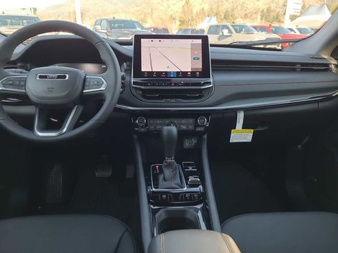 New 2026 Jeep Compass Trailhawk w/ Sun, Sound & Navigation Group image 18