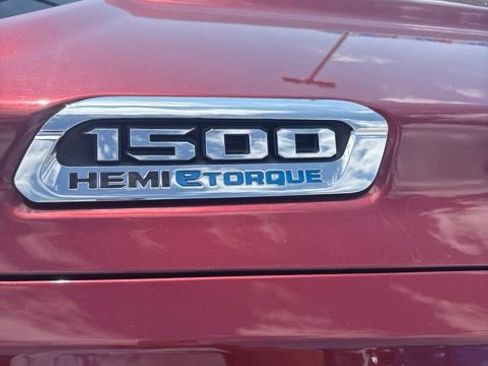 Used 2022 RAM 1500 Big Horn AWD/4WD image 6