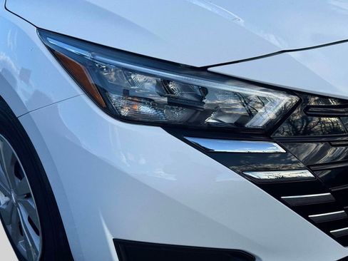 Used 2025 Nissan Versa S w/ Trunk Package image 9