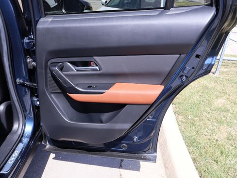 Certified 2025 MAZDA CX-50 2.5 Turbo w/ Accent Package image 11