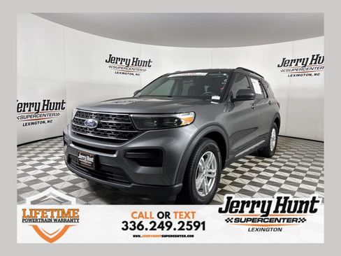 Used 2024 Ford Explorer XLT RWD image 1