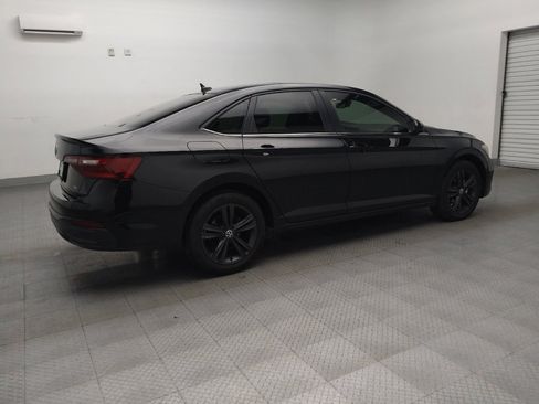 Used 2022 Volkswagen Jetta SE image 10