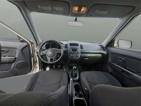 Used 2013 Kia Soul image 12