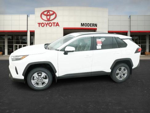 New 2025 Toyota RAV4 XLE image 7