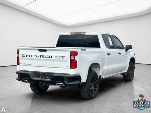 Used 2021 Chevrolet Silverado 1500 LT Trail Boss w/ LPO, Dark Essentials Package AWD/4WD image 5