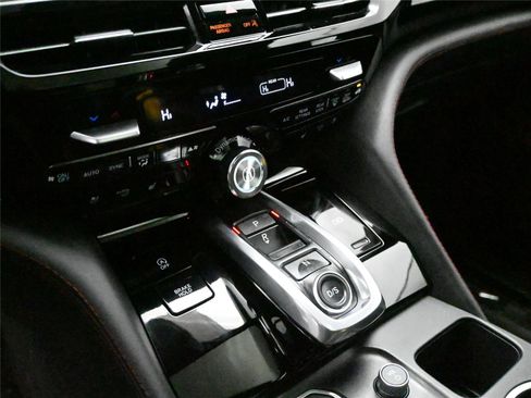 Used 2022 Acura MDX A-Spec image 5