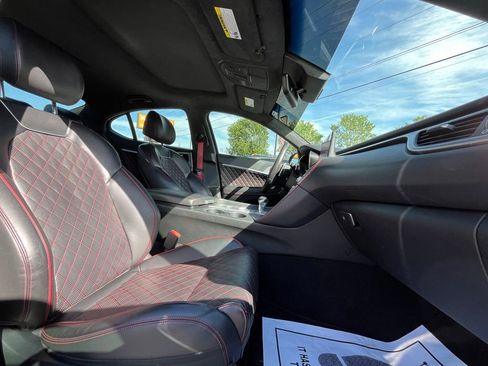 Used 2022 Genesis G70 3.3T RWD image 23