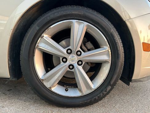 Used 2013 Chevrolet Cruze LT image 27