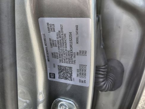 Certified 2024 GMC Canyon AT4X image 34