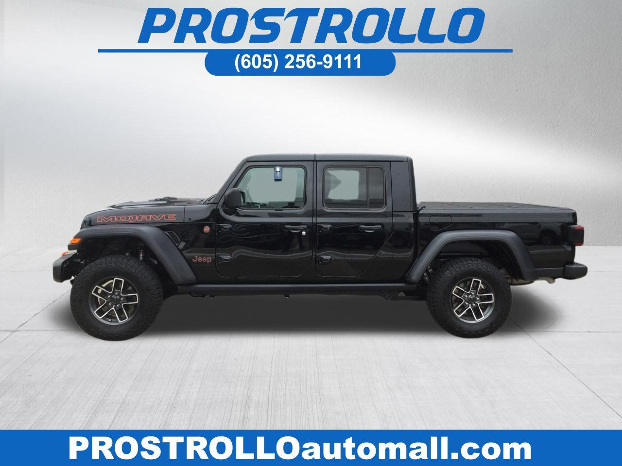 Used 2024 Jeep Gladiator Mojave w/ Technology Group AWD/4WD image 1