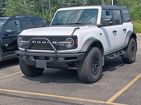 Used 2024 Ford Bronco Wildtrak AWD/4WD image 3
