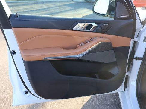 New 2026 BMW X7 xDrive40i image 25