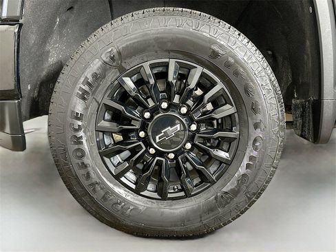 Used 2021 Chevrolet Silverado 2500 LTZ w/ LTZ Plus Package image 35