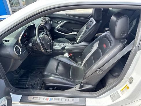 Used 2018 Chevrolet Camaro SS RWD image 13