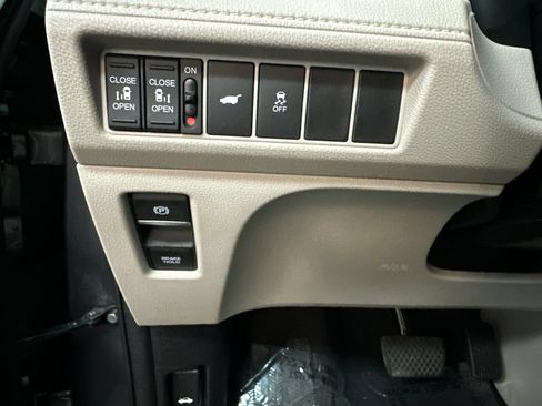Used 2026 Honda Odyssey EX-L image 34
