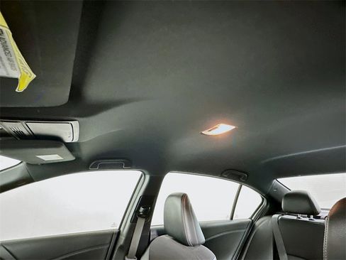 Used 2016 Honda Accord Sport image 11