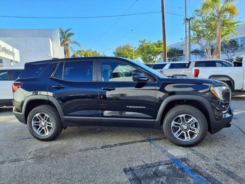 New 2026 GMC Terrain Elevation w/ Technology Package II image 4