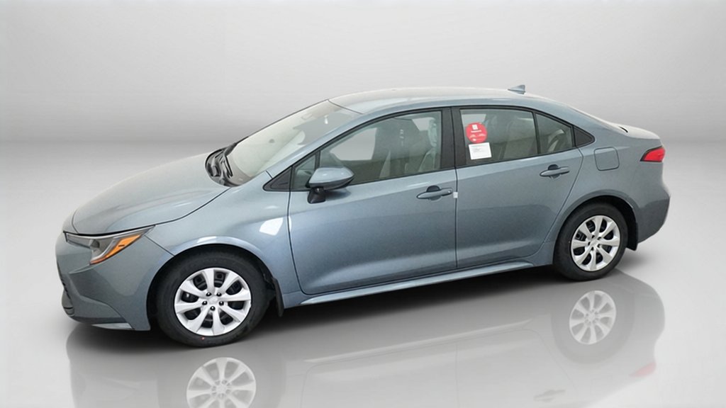 New 2027 Toyota Corolla LE FWD image 3