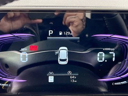 New 2025 Kia Telluride S image 12