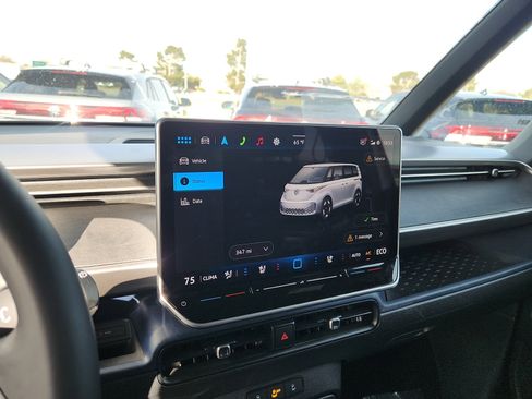 Used 2025 Volkswagen ID. Buzz Pro S image 19