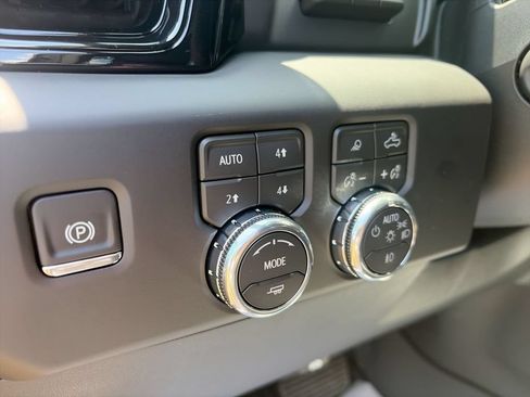 New 2026 GMC Sierra 1500 AT4 w/ AT4 Premium Package AWD/4WD image 25