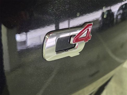 Used 2023 Alfa Romeo Stelvio Veloce image 13