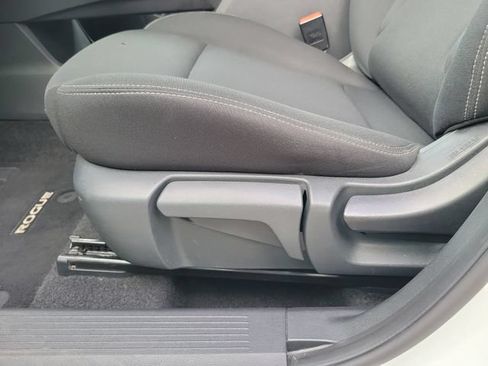 Used 2023 Nissan Rogue S AWD/4WD image 14
