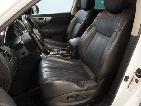 Used 2015 INFINITI QX70 AWD w/ Premium Package image 3