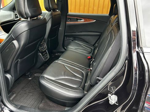 Used 2020 Lincoln Nautilus Reserve image 16