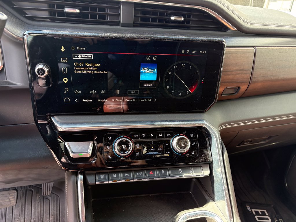 Used 2024 GMC Sierra 2500 Denali Ultimate AWD/4WD image 24