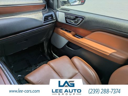 Used 2021 Lincoln Navigator Reserve RWD image 17