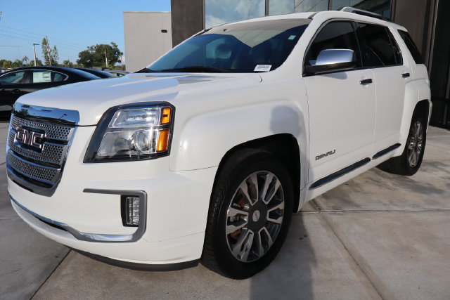 Used 2016 GMC Terrain Denali FWD image 8