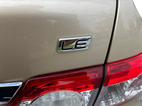 Used 2011 Toyota Corolla LE FWD image 27