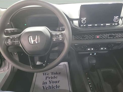 Used 2023 Honda Accord LX image 9